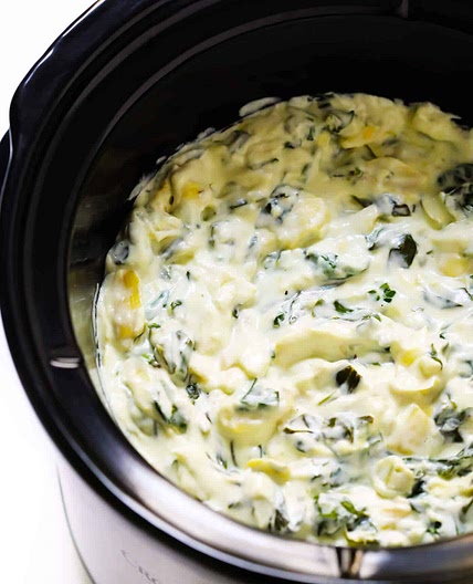 Slow Cooker Spinach Artichoke Dip