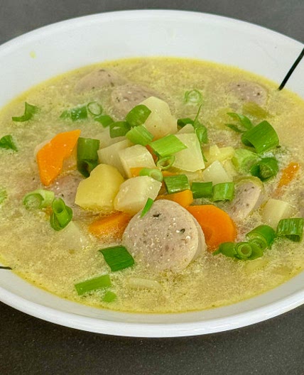 Dutch root stew with sausage