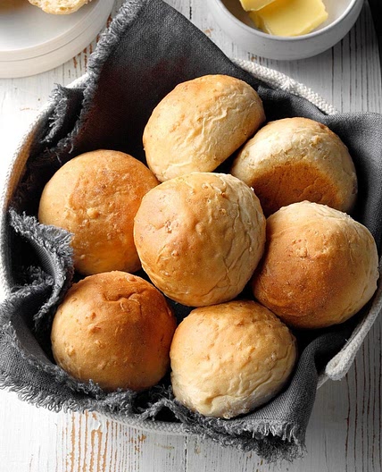 Oat Dinner Rolls