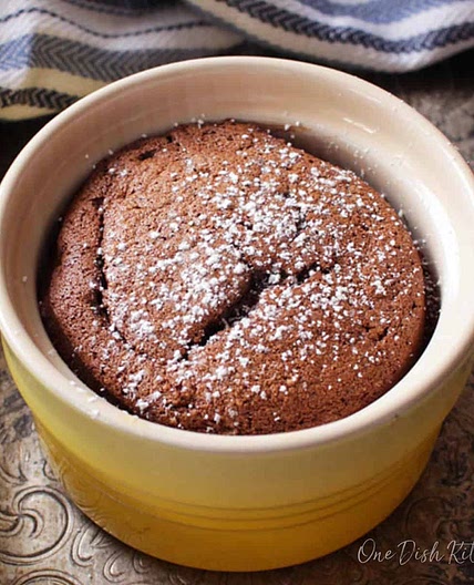 Mini 2-Ingredient Chocolate Cake