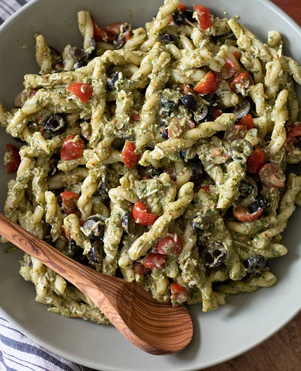 Pesto Caprese Pasta Salad Recipe