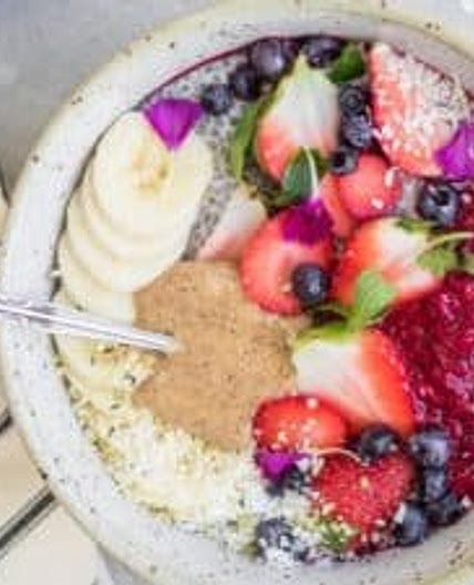 Hippie breakfast bowl