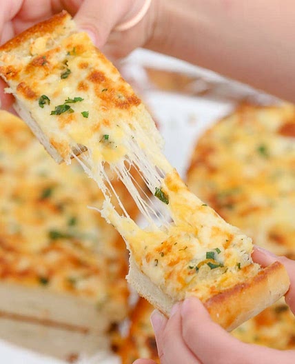 Cheesy Garlic Bread Recipe
