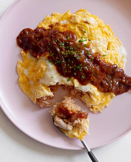 Melty Omurice with Demi-Glace Sauce / とろとろデミグラスソースオムライス