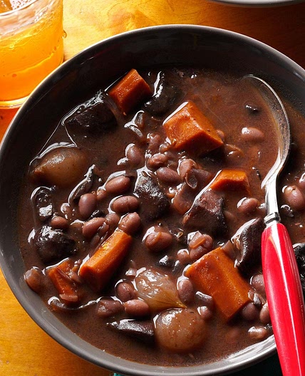 Mushroom-Bean Bourguignon