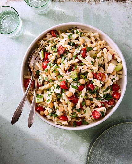 Pasta Salad with Tomatoes, Mozzarella, and Chickpeas