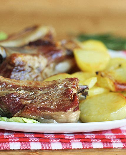 COSTINE DI MAIALE AL FORNO