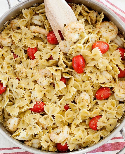Quick Shrimp Pesto Pasta