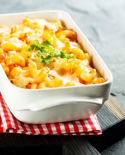 Chicken and tomato pasta bake recipe