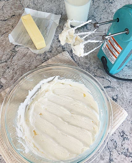 How to Make Heavy Cream with Milk and Butter