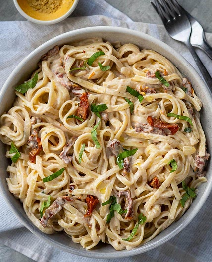 Vegan Fettuccine Alfredo with Sun-Dried Tomatoes