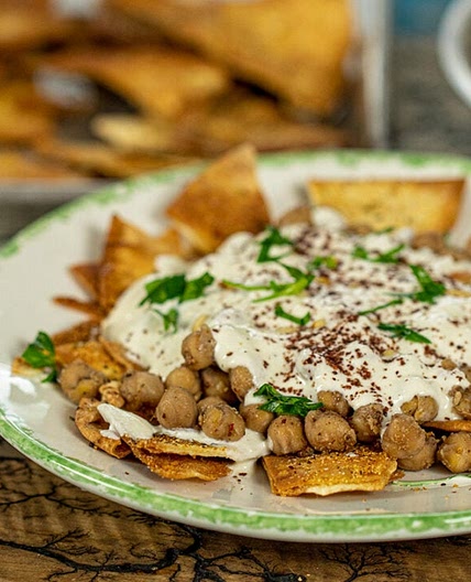 Easy Lebanese Fatteh with Chickpeas