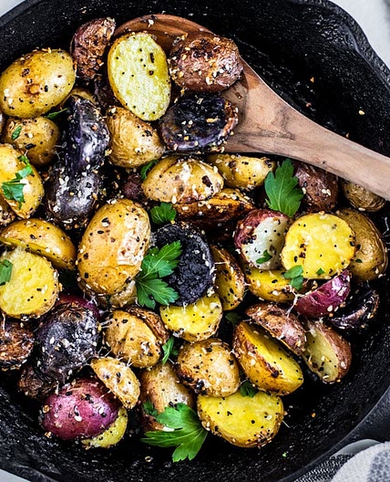 Roasted Potatoes with Everything Bagel Seasoning