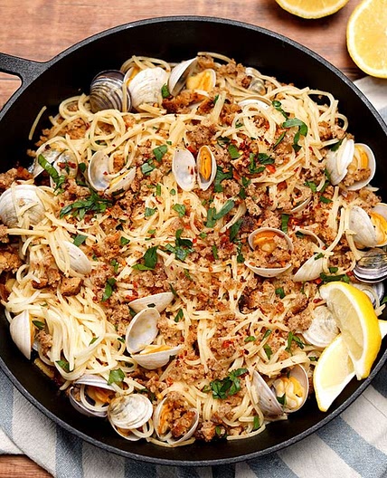 Clam Aglio e Olio with Garlic Bread Crumbs