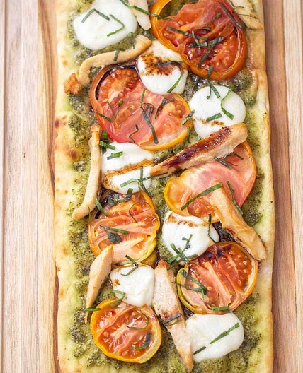 Caprese Flatbread with Chicken