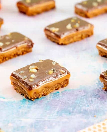 Chocolate Caramel Biscuit Bars - Homemade Twix