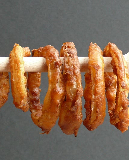Buttermilk Pancake Batter Onion Rings with Wasabi-Garlic Mayo