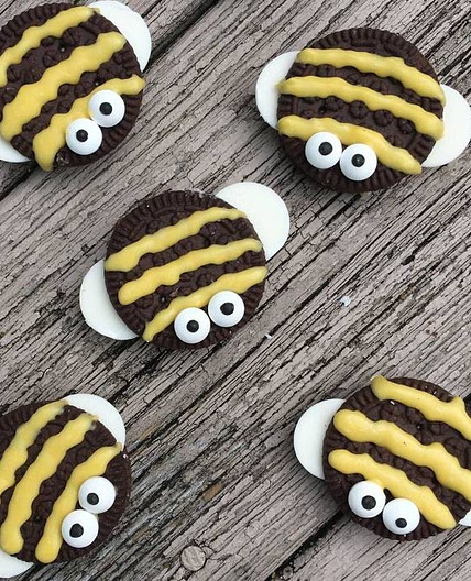 Bumblebee Sandwich Cookies