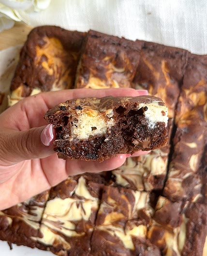 90 Calorie Oreo Cheesecake Brownies