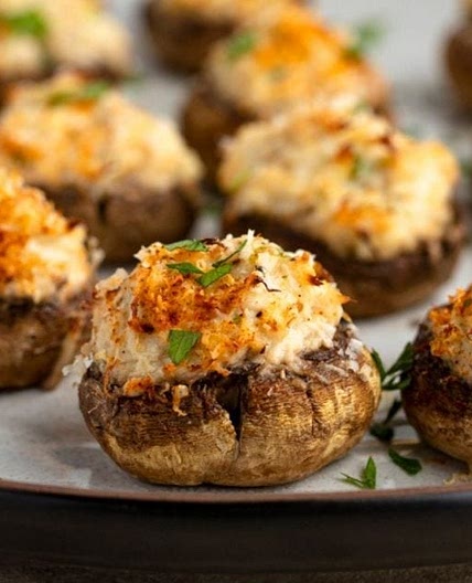 Crab Stuffed Mushrooms (Easy Recipe)