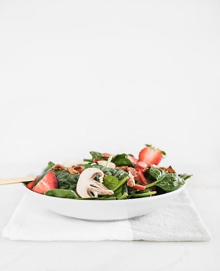La Madeleine Copycat Strawberry Spinach Salad