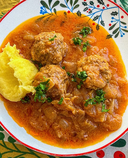 French Onion Stew and Meatballs