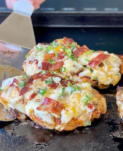 Loaded Griddle Chicken Breasts (Copycat Alice Springs Chicken)