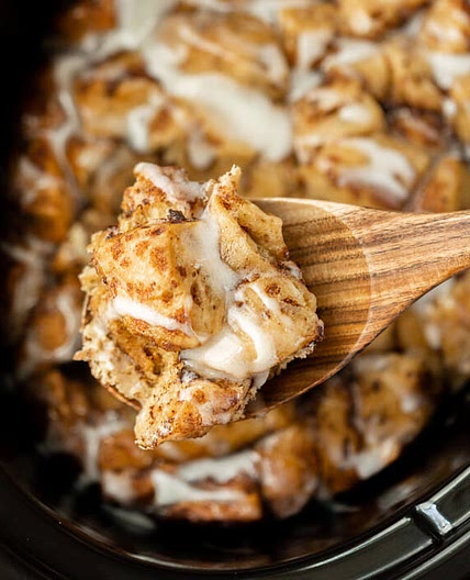 Crock Pot Cinnamon Roll Casserole
