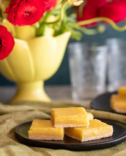 The Best Low FODMAP Lemon Bars