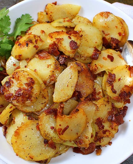 Bacon and Onion Skillet Potatoes