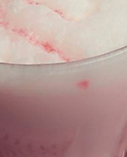 स्ट्रॉबेरी मिल्कशेक (Strawberry milkshake recipe in Hindi)