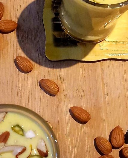 बादाम मिल्कशेक (badam milkshake recipe in Hindi)