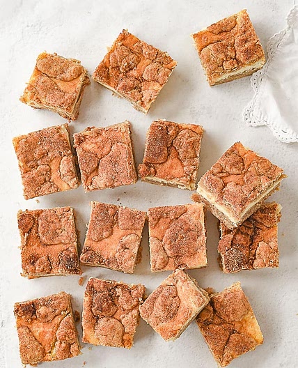 Snickerdoodle Cheesecake Bars