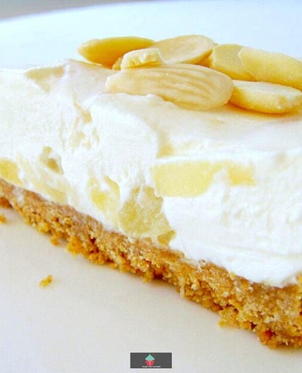 Creamy Pineapple Cheesecake