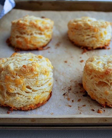 Garlic Cheddar Biscuits
