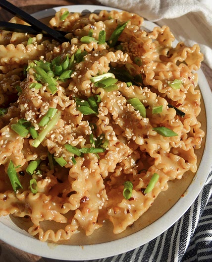 Spicy Chili Garlic Peanut Noodles