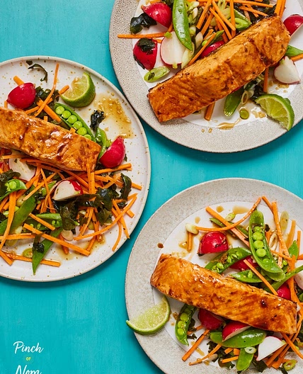 Honey Soy Salmon with Seaweed Salad | Slimming & Weight Watchers Friendly