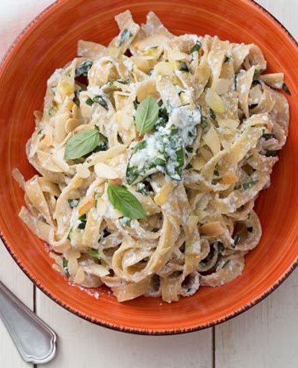 Pasta ricotta e basilico