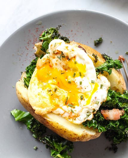 Low FODMAP Breakfast Stuffed Potatoes