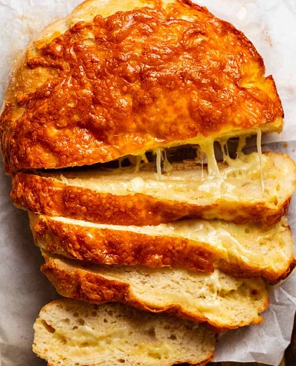 Cheese bread (no knead!)
