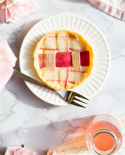 Rhubarb Custard Tartlets (Mini Tarts)