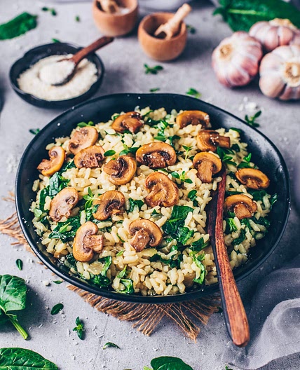 Veganes Spinat-Pilz-Risotto