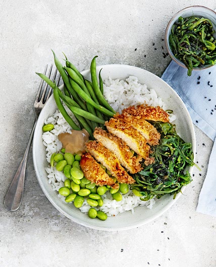 vega-kipbowl (katsu) met soja-gembermayo
