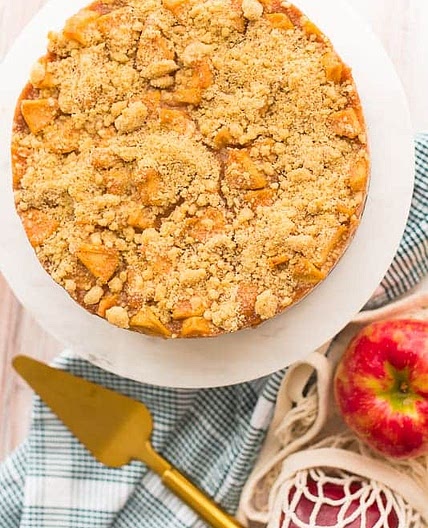 Apple Streusel Cheesecake