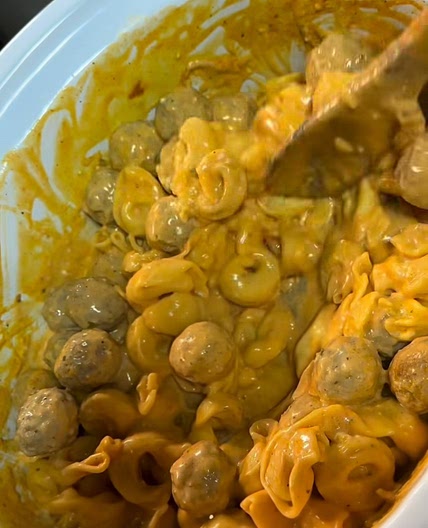 Crockpot Meatball Tortellini w/wing sauce