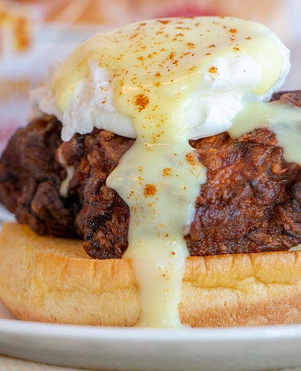 Fried Chicken Eggs Benedict