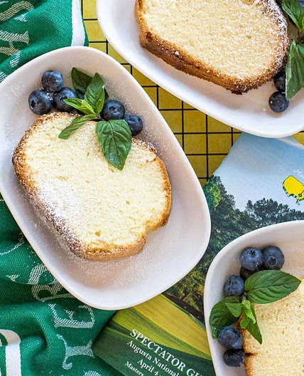 Old Fashioned Sour Cream Pound Cake