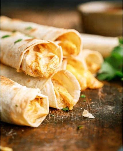Slow Cooker Cheesy Chicken Taquitos