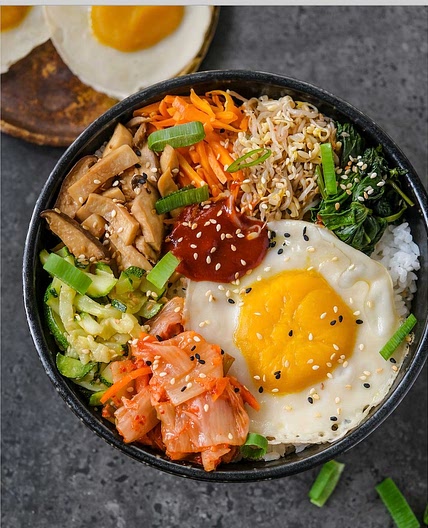 Vegan Korean Bibimbap (Mixed Rice Bowl) with Gochujang Sauce