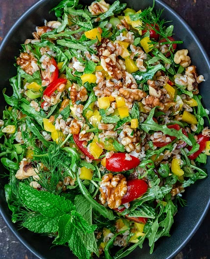 Mediterranean Farro Salad with Arugula and Walnuts